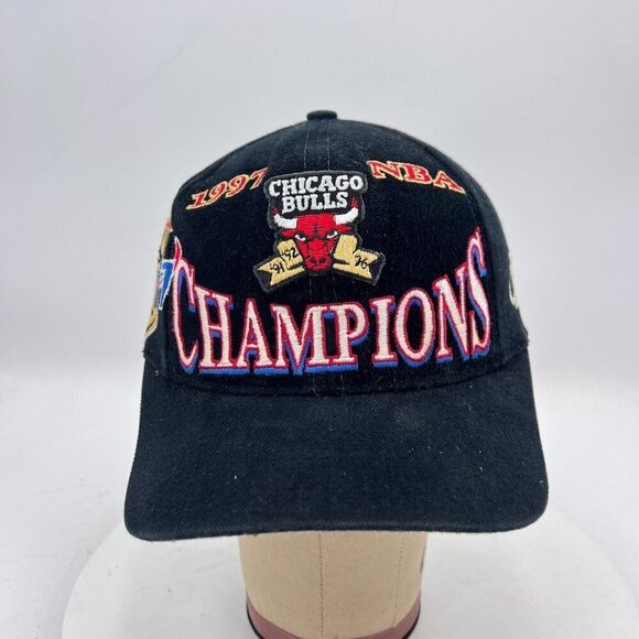 Chicago Bulls Champion Logo Athletic NBA One Size Fits All Black Snapback Hat - Picture 1 of 11